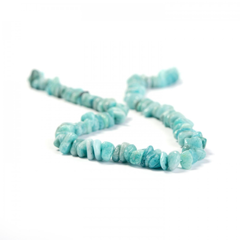 Amazonit, úlomky s dírkou, šňůra 80 cm