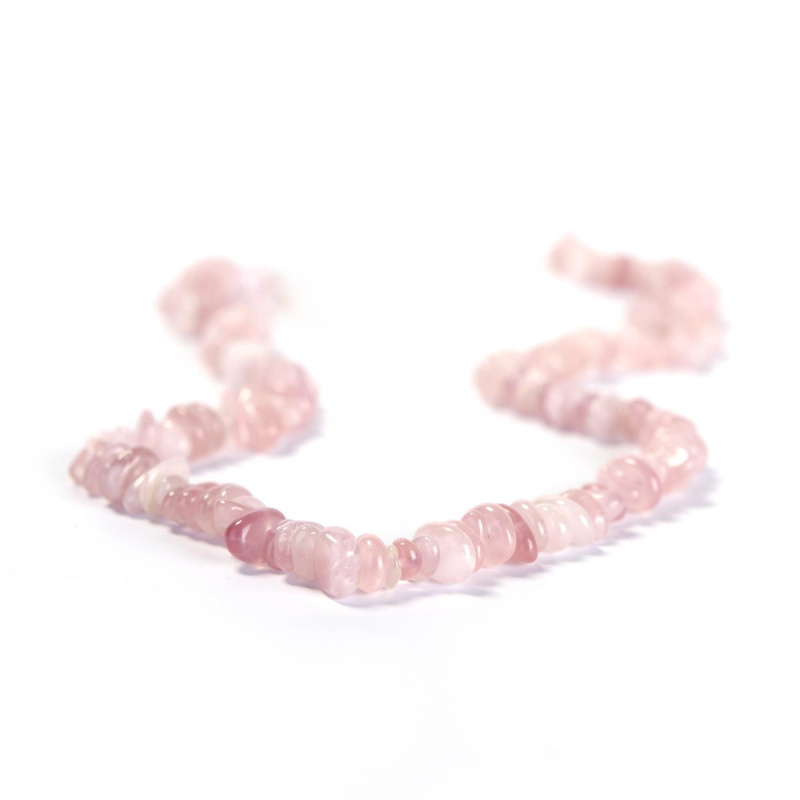 Růženín, úlomky s dírkou, šňůra 80 cm