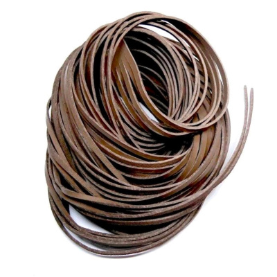 Kožený řemínek plochý, 2 mm, hnědý, 90 - 100 cm 