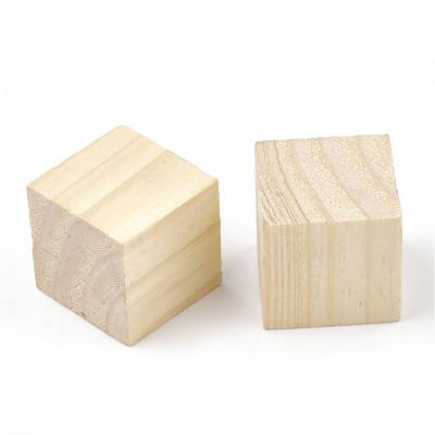 Dřevěná kostka, 1,5 cm, 100 ks