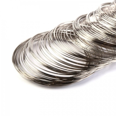 Paměťový drát na náramky, platina, 5,5 cm 0,6 mm
